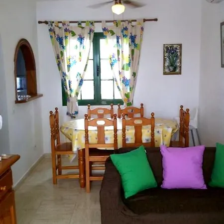 Apartment 2 Bedrooms With Sea View Shared Pool And Enclosed Garden At Montana Roja Playa Blanca (Lanzarote)