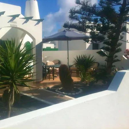 2 Bedrooms With Sea View Shared Pool And Enclosed Garden At Montana Roja Apartment