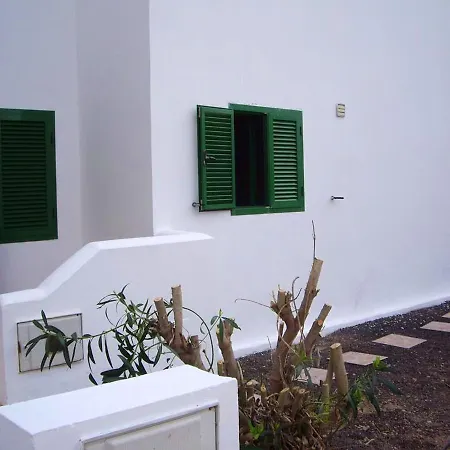2 Bedrooms With Sea View Shared Pool And Enclosed Garden At Montana Roja Apartment *